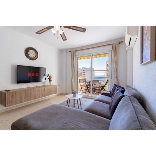3 bedroom apt close to the beach