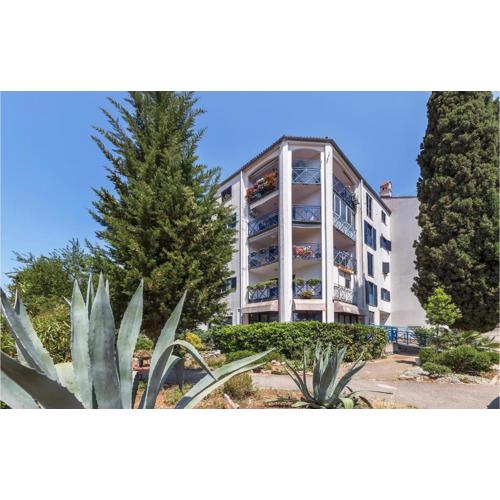 3 Bedroom Awesome Apartment In Pula
