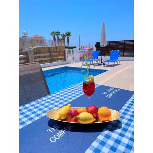 3 Bedroom Coral Bay Beach Seaview Villa II Private Pool