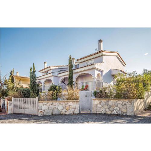 3 Bedroom Cozy Home In Peñiscola