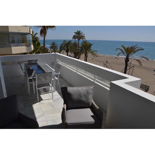3 Bedroom frontline beach, centre Marbella