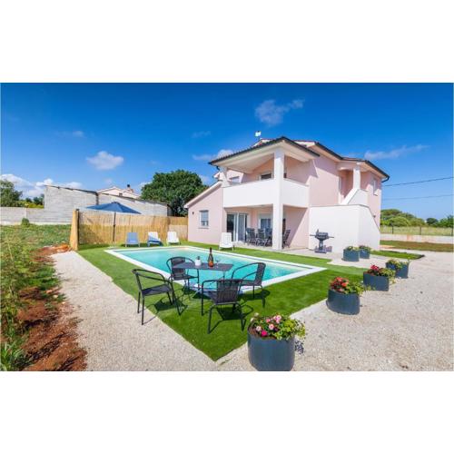 3 Bedroom Gorgeous Home In Pula