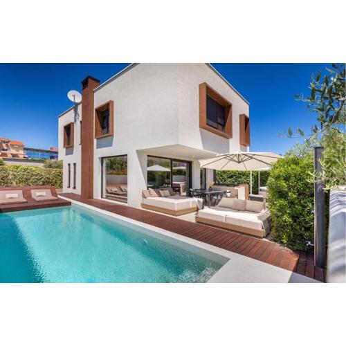 3 Bedroom Gorgeous Home In Pula
