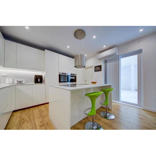 3 bedroom modern apt in Sliema