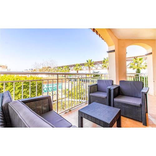 3 Bedroom Nice Home In Santa Pola