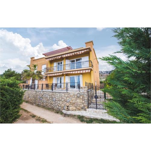 3 Bedroom Pet Friendly Apartment In Rab