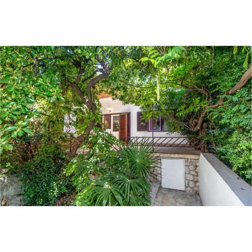 3 Bedroom Stunning Home In Crikvenica