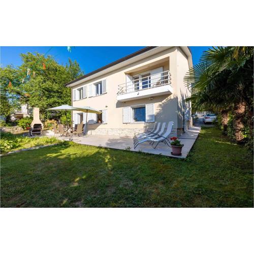 3 Bedroom Stunning Home In Malinska