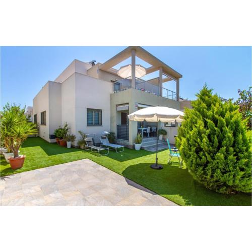 3 Bedroom Stunning Home In Torrevieja