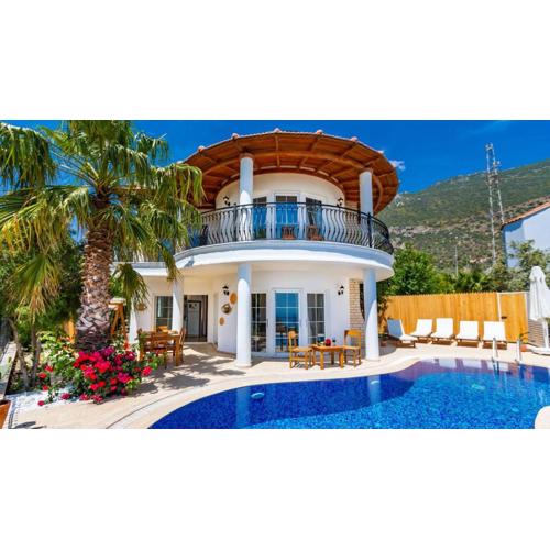 3 Bedroom Villa in Kalkan - 8880