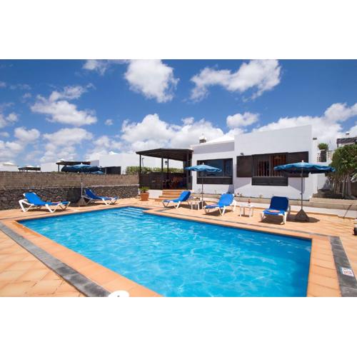 3 bedroom Villa Venus Jupiter and Neptune with private heated pool