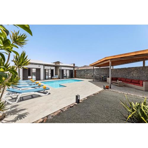 3 Bedroom Villa with Private Pool close to Papagayo Beach
