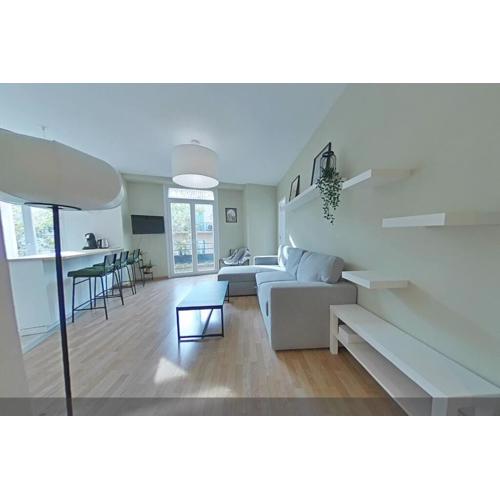 3 bedrooms-Very bright and spacious appt- wifi