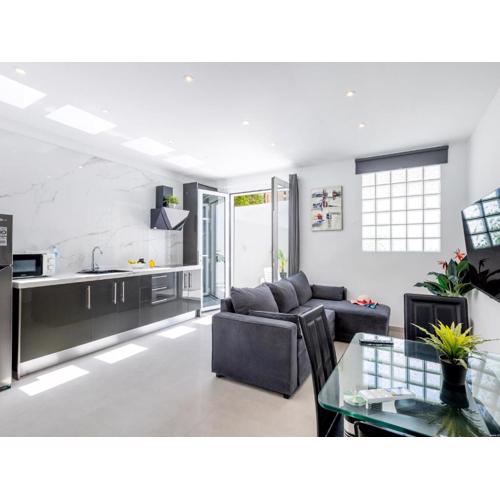 3 Charming Apartment in Las Americas