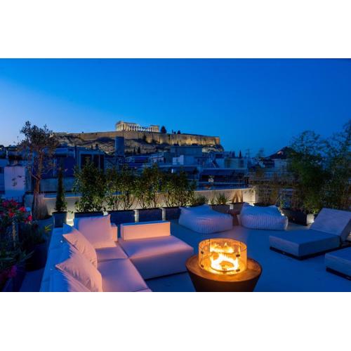 3 Level Acropolis Penthouse with Roof Garden Oasis