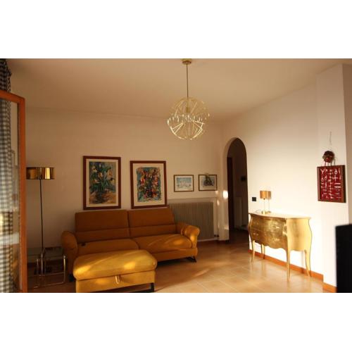 3 rooms apartment whit balcony and lake wiew