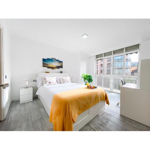 3 Rooms y 3 baths y aparcamiento Catedral Málaga