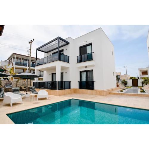 300m to Beach 2 Bedroom Upstairs Flat with Pool - Yeni Dünya Bodrum A2