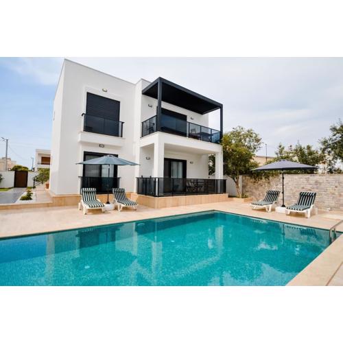 300m to Beach 2 Bedroom Upstairs Flat with Pool - Yeni Dünya Bodrum B2