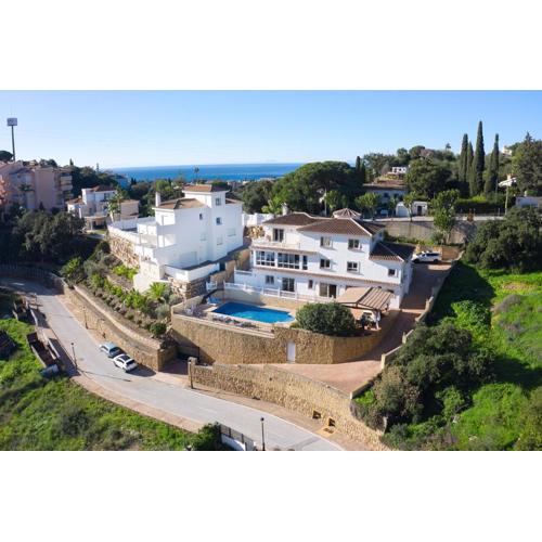 3077 Luxury Villa with Pool and Views in Elviria,