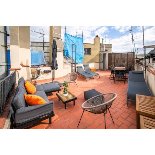 31ARA1092- Newly Refurbished 2BR Flat in the Gothi