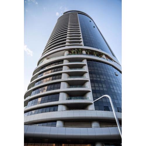 360 Luxury One Bedroom Suite