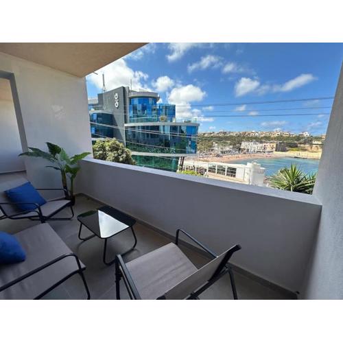 3BR Free Parking Paceville Beach