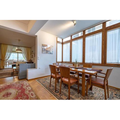 3BRM Flat in Chalandri - Near Metro by ΜΡS
