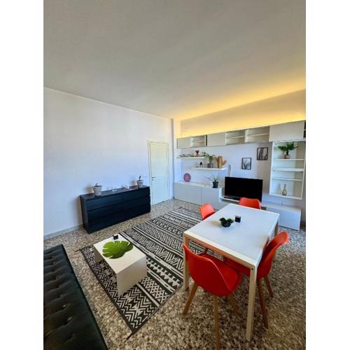 4 Balconi House- Appartamento moderno a Lecce