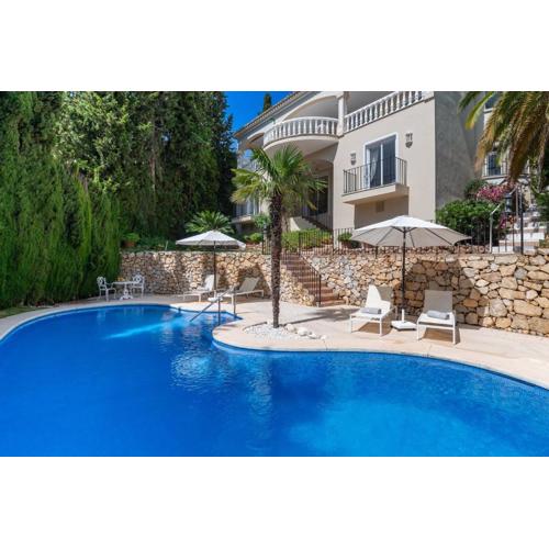 4 BDRM Andalusian Villa w Cinema & Sea Views
