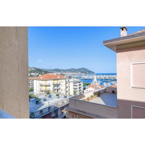 4 Bedroom Awesome Apartment In Imperia