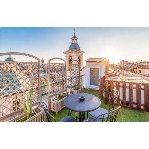 4 Bedroom Gorgeous Apartment In Genova