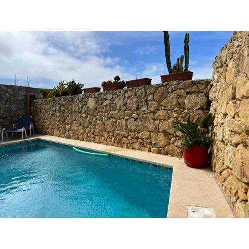 4 Bedroom Holiday Home with Private Pool
