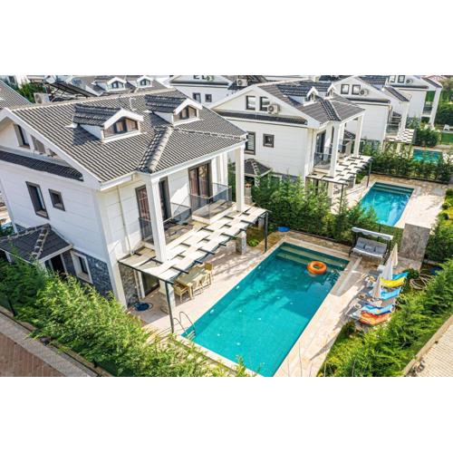 4 Bedroom Holiday Villa in Hisarönü Ölüdeniz- Gold Rose