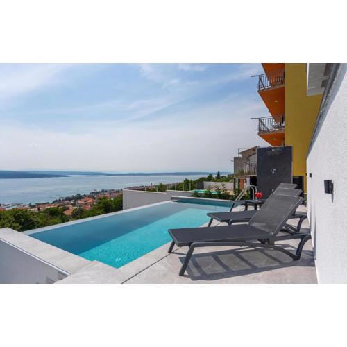4 Bedroom Lovely Home In Crikvenica