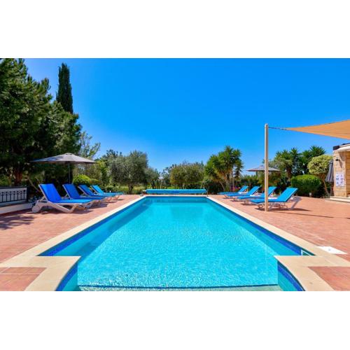 4 bedroom Villa Kellia with private pool, Aphrodite Hills Resort