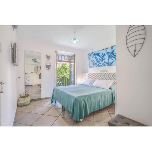 4 Bedrooms Apt in Sorrento Center location&view
