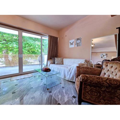 4 Squares Apartments - Piano Studio