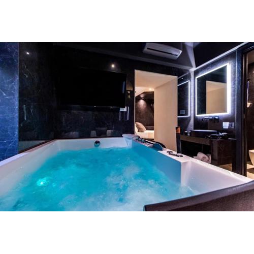 4 Suites \
