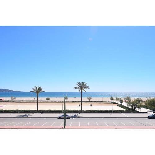 415-Apartemento en primera linea de playa
