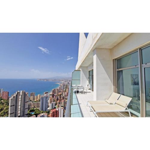 42nd floor - Penthouse VIP with private terrace and sea views