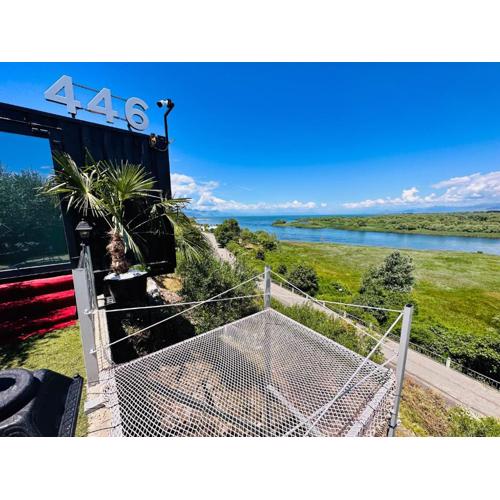 446 Tiny House Shirokë