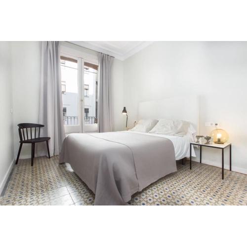 4bedroom apartment with a balcony in Las Ramblas 1 2