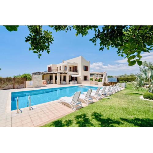 5 bedroom Villa Poseidon with private pool, Aphrodite Hills Resort