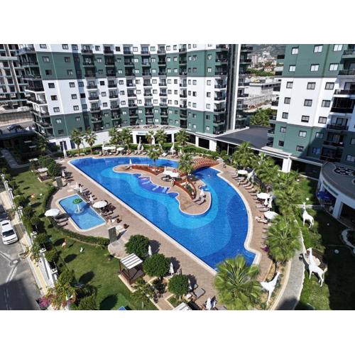 5 STAR FACILITIES/WALKING DISTANCE TO AMENITIES AND THE BEACH