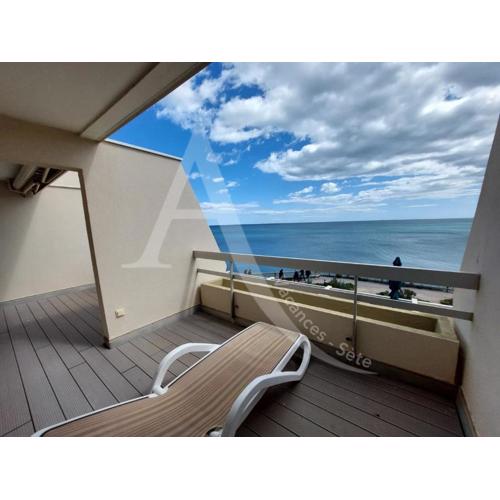 54 M², DOUBLE TERRASSE, ASCENSEUR, PARKING