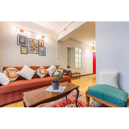 5BR Haven in Cihangir - Near Istiklal & Taksim