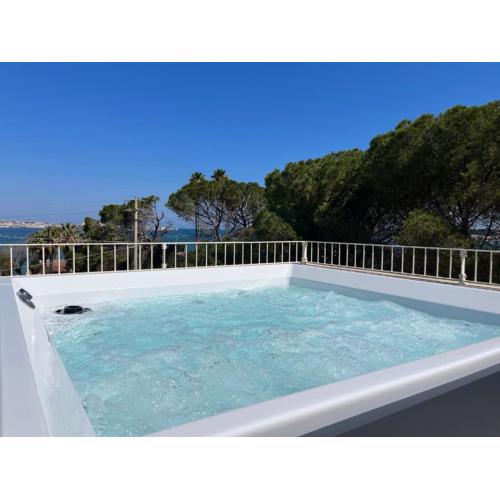 5E Villa Charme-Sea and Ortigia view-Whirlpool roof Terrace