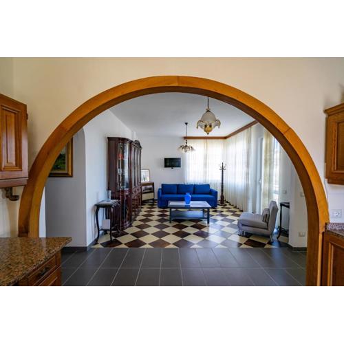 +61 Lounge Apartment