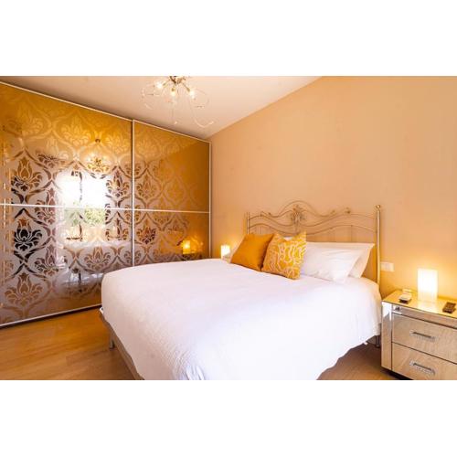 650m from the sea, 8 guests, AC, Wi-Fi